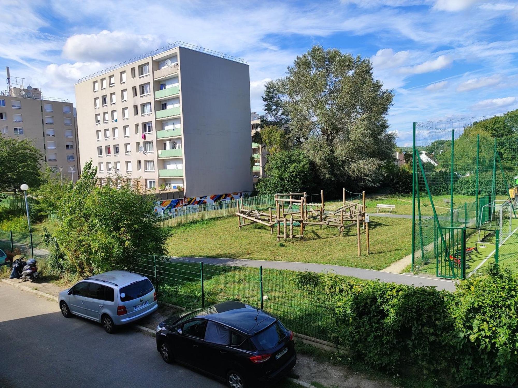 Room & Parking In Shared Appartment With Proprietor L 25 Mins From Paris Gare Du Nord, Cdg Airport & Stade De France Montmagny Exterior foto
